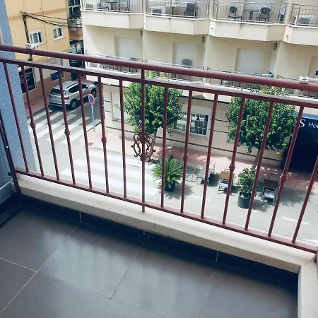 And New Furnished In Centre Appartement *