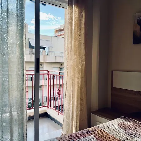 And New Furnished In Centre Apartment